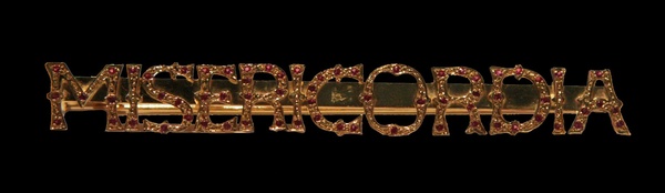 Nombre de Misericordia en oro y rubíes (2007)